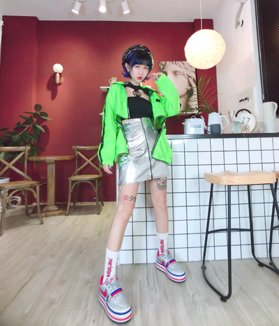 Chaqueta Deportiva Hip-Hop Verde Neón con Capucha Desmontable - Mujer Talla Delgada - Image 5