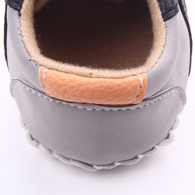 Zapatos para bebé cosidos a mano con acabado mate - Image 3
