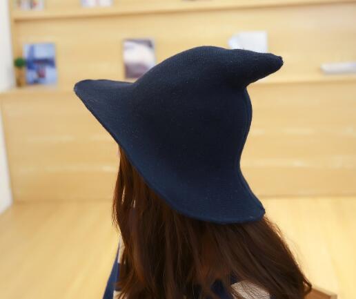 Gorro de Invierno Cálido y Versátil
