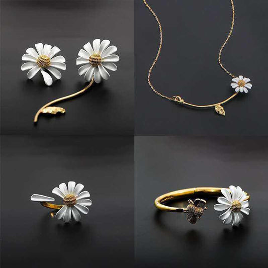 Conjunto Elegante de Collar y Aretes 'Sensación Premium'