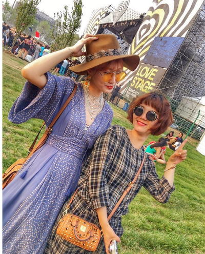 Vestido Kimono Moderno con Encaje y Estampado de Puntos - Escote en V Europeo - Image 9
