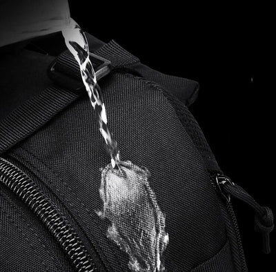 Mochila Táctica Impermeable para Aventuras al Aire Libre - Image 3