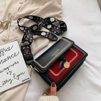 Bolso Bandolera con Correa Cuadrada