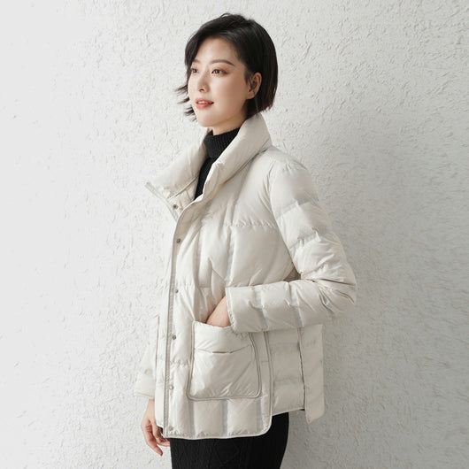 Chaqueta Casual de Plumón de Pato Blanco con Cuello Alto - Image 4
