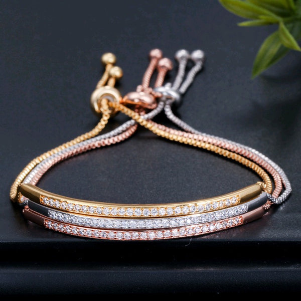 Pulsera Curved de Una Fila con Circón y Diamantes
