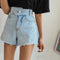 Shorts de Mezclilla Desgastados con Dos Botones