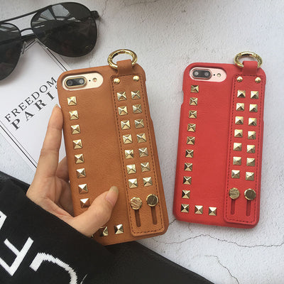 Funda para iPhone con Correa de Muñeca y Acabado Mate - Image 3