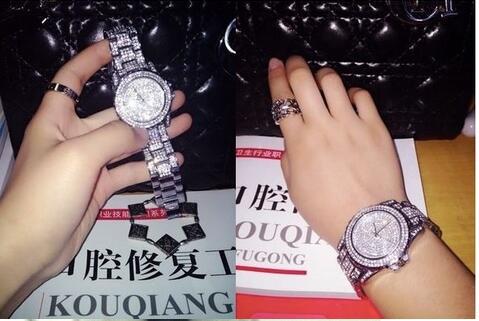 Reloj de Dama con Correa de Acero y Cristales Brillantes Gypsophila