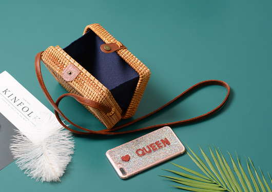 Bolsa Tejida de Ratán Artesanal - Bandolera Mini Retro con Cierre de Cuero - Image 6