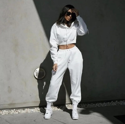 Conjunto Deportivo Otoñal: Sudadera con Capucha y Pantalón de Cintura Elástica