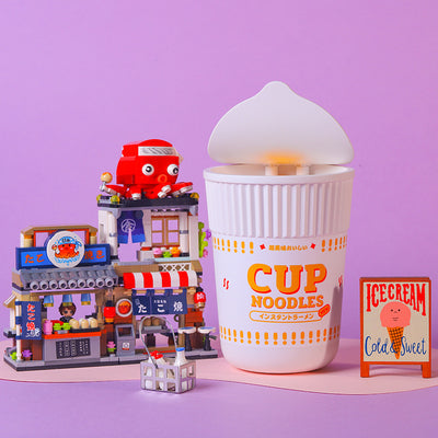 White and blue cup noodle shaped USB humidifier with a removable lid, ideal for desktop or bedroom use. - Image 15