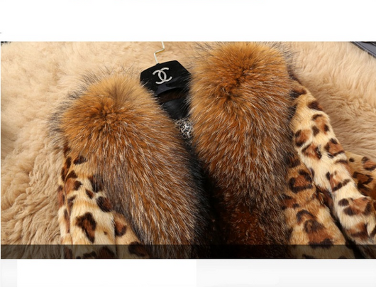 Chaqueta Leopardo Vintage con Mangas Ultra Esponjosas - Image 3