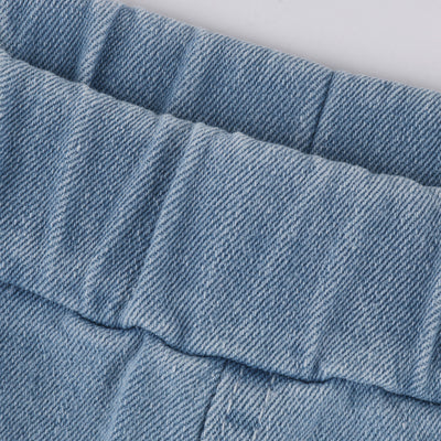 Playera Arcoíris con Cuello Redondo y Jeans Desgastados - Image 17