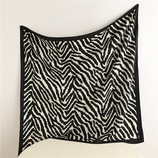 Pañuelo Cuadrado Retro Estampado para Mujer - Diseño Clásico - Image 43