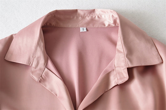 Blusa Ejecutiva con Cintura Anudada y Mangas Globo - Image 17