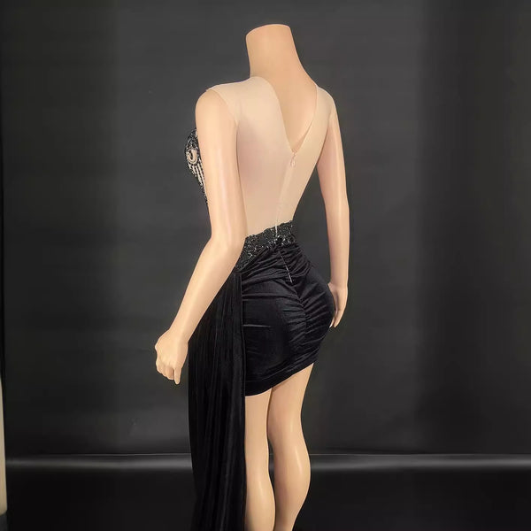 Vestido de Noche Elegante con Cola Lateral para Cantantes y Eventos