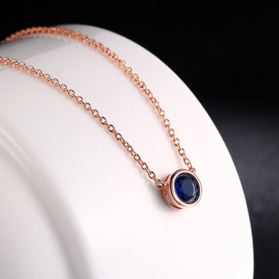 Collar para Mujer Estilo Minimalista con Colgante de Circonita Cúbica en Oro Rosa - Image 4