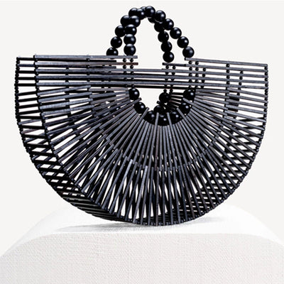 Bolsa Playera Semicircular de Rafia Tejida con Cuentas de Madera - Image 5