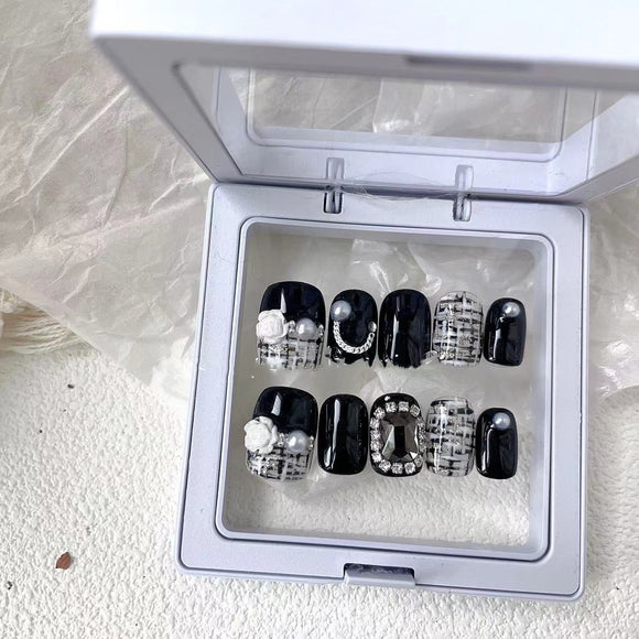 Parches de Uñas con Cadena de Perlas