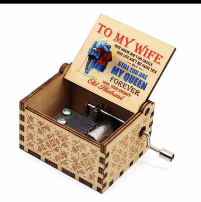 Caja de Música Tallada en Madera con Manivela - Viaje de Chihiro - Image 11