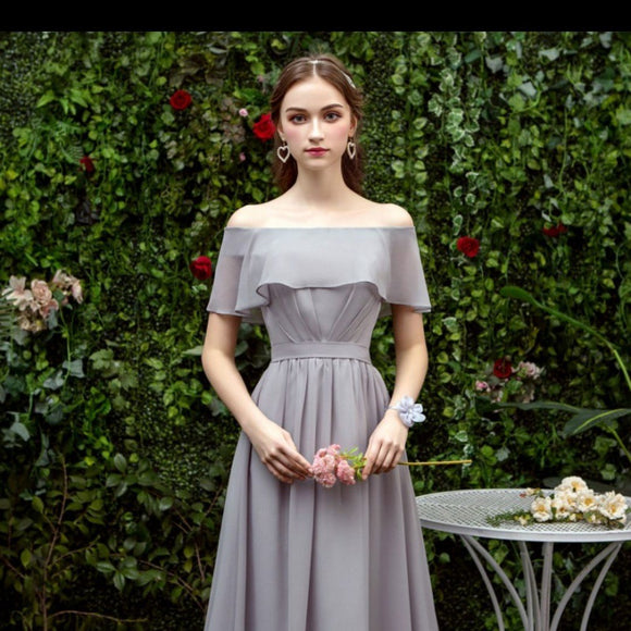 Vestido Largo Gris para Damas de Honor - Diseño Elegante Hombro Descubierto