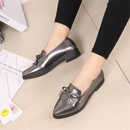 Zapatos Planos Estilo Británico con Moño y Punta Afilada - Image 9