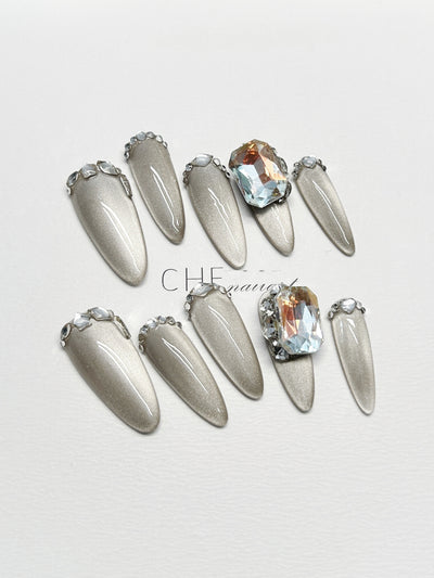 Uñas Postizas Ovaladas Gris Ojo de Gato Premium - Parche de Alta Calidad - Image 9