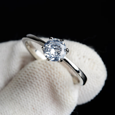 Anillo de Moda para Mujer con Seis Garras - Diseño Elegante y Sofisticado - Image 2