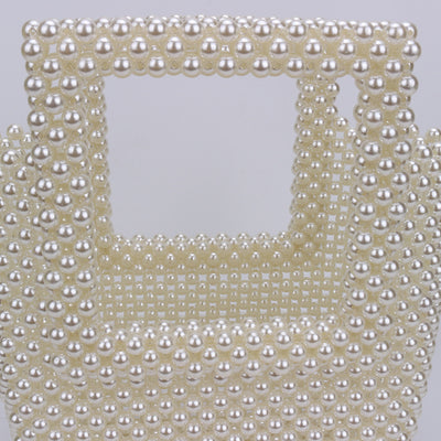 Bolsa Tote Blanca con Marco de Perlas - Image 8
