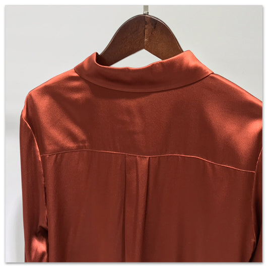 Blusa de Seda Satinada Premium Multiuso para Mujer - Image 3