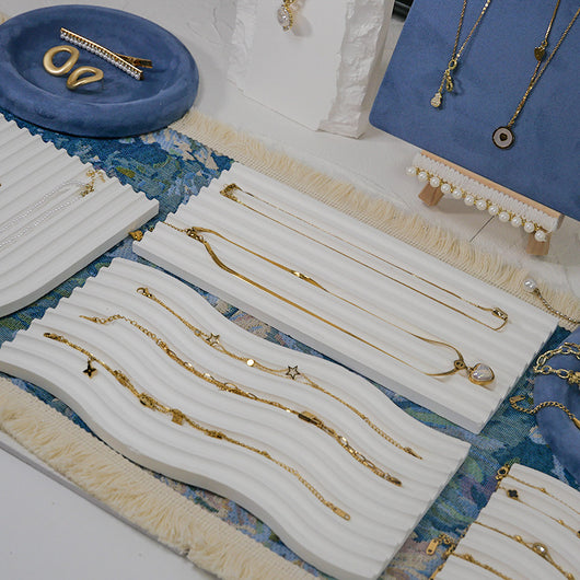 Bandeja Exhibidora de Yeso para Joyas - Organizador de Collares y Pulseras - Image 3