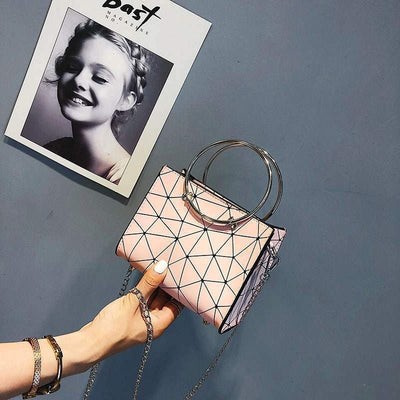 Bolso Mensajero Versátil para Mujer - Diseño Moderno y Funcional - Image 9