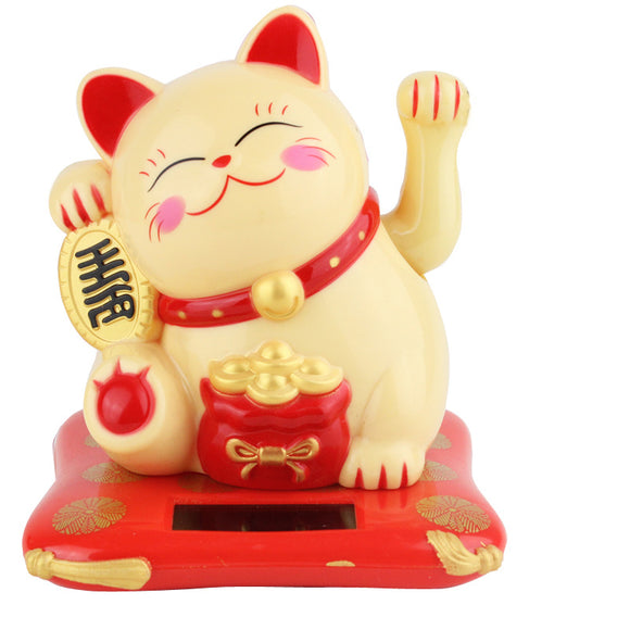Car Decorations with Mechanical Cats and Solar Power
