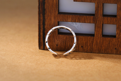 Anillo de Latón Vintage - Image 3
