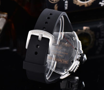 Reloj de Pulsera Cuarzo Diseño Calavera con Correa de Silicona - Image 3