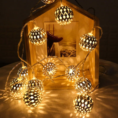 Guirnalda de Luces LED con Esferas de Hierro Forjado Hueco