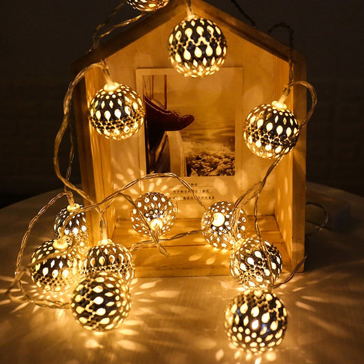 Guirnalda de Luces LED con Esferas de Hierro Forjado Hueco