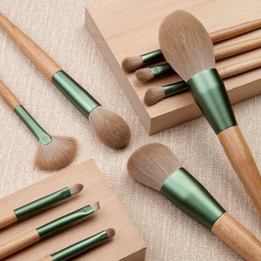 Set de 10 Brochas de Maquillaje Profesional para Polvos, Base y Rubor