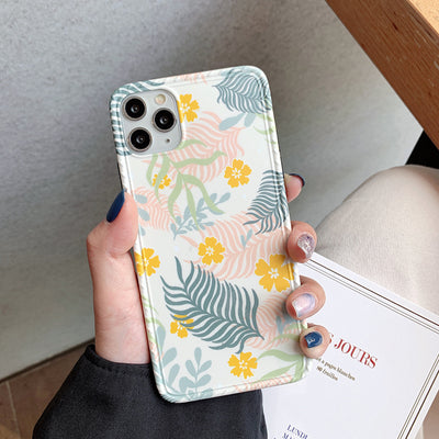 Funda para celular con diseño floral y hojas pintadas - Image 9