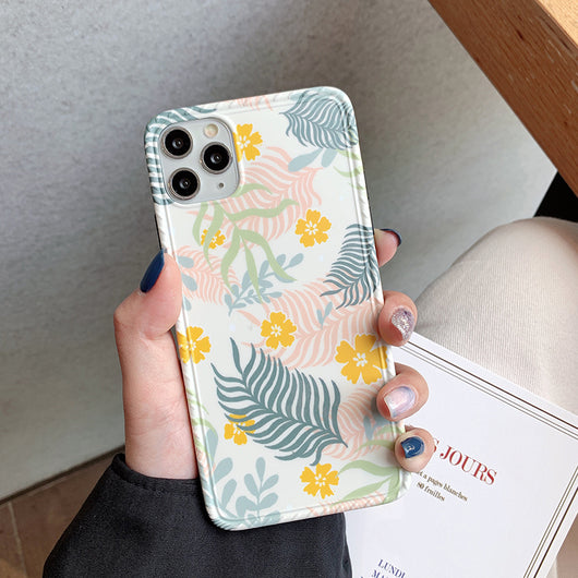 Funda para celular con diseño floral y hojas pintadas - Image 9