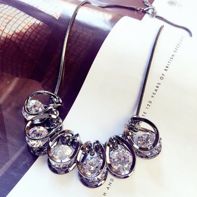 Collar Corto de Cristales Brillantes Estilo Coreano - Accesorio Femenino Premium