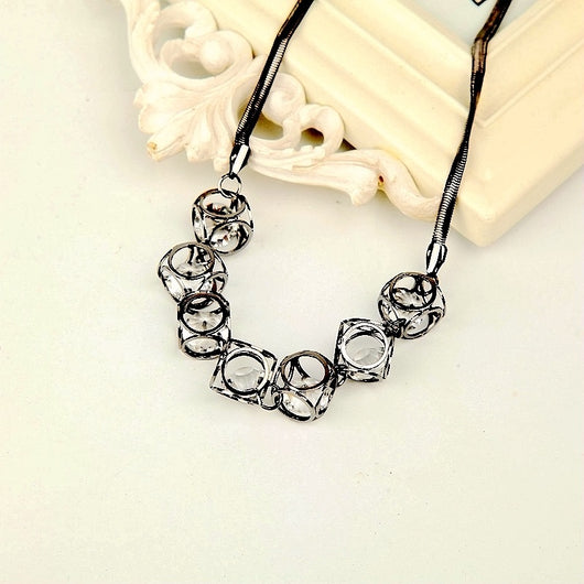 Collar Corto de Cristales Brillantes Estilo Coreano - Accesorio Femenino Premium - Image 3