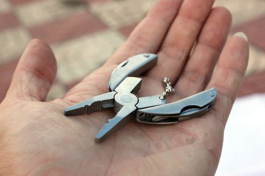 Alicates Multiusos Plegables Compactos para Aventuras al Aire Libre - Image 8
