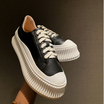 Tenis Casuales de Suela Gruesa con Punta Redonda y Cordones en Beige - Image 7