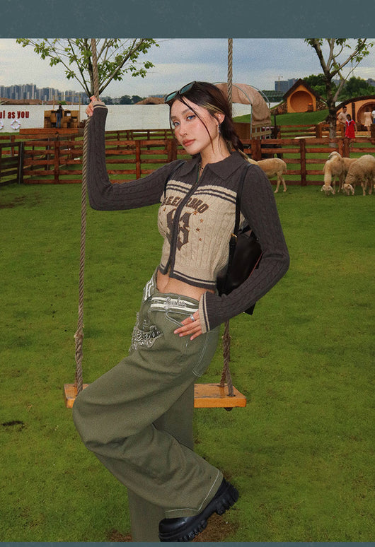 Jeans Rectos Mujer con Parche Bordado American Gothic y Orilla sin Rematar - Image 16