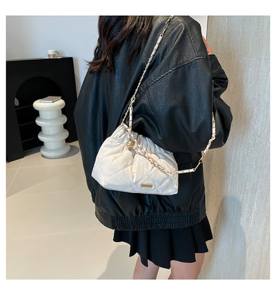 Bolso de Hombro con Cadena y Bordado de Diamantes para Mujer - Image 25