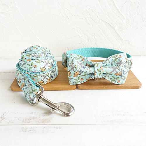 Collar para Perro con Estampado Floral Térmico y Moño Ajustable