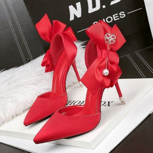 Tacones Altos Puntiagudos