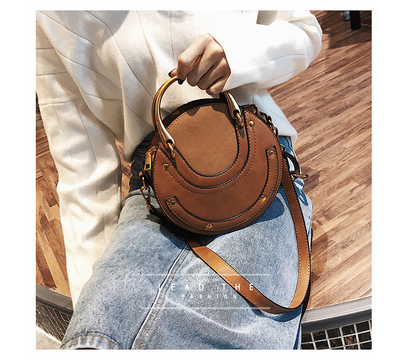 Bolso Redondo de Remaches Portátil - Bandolera Elegante Estilo Coreano para Mujer - Image 5