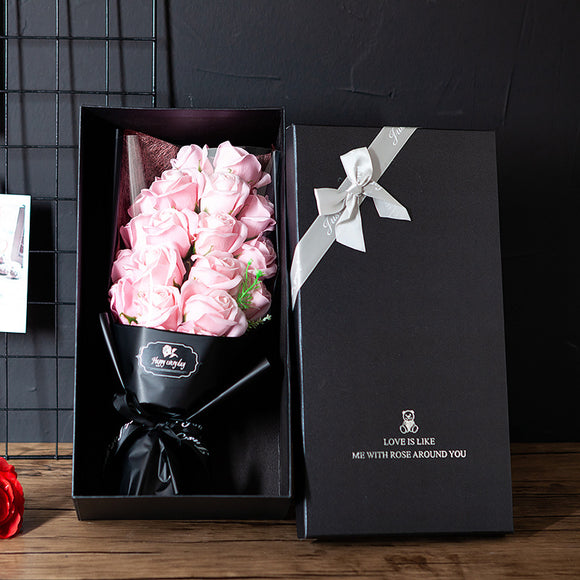 Ramo de 18 Rosas de Jabón en Caja de Regalo